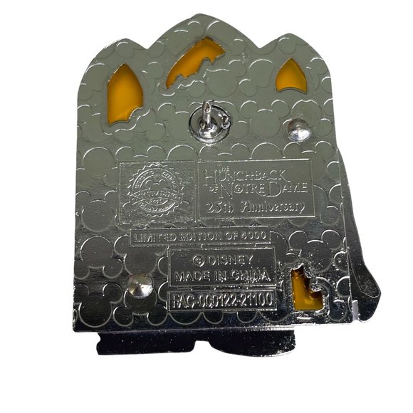 Disney Hunchback Notre Dame 25th Anniversary Gargoyles Laverne Hugo Victor Pin - Picture 2 of 2